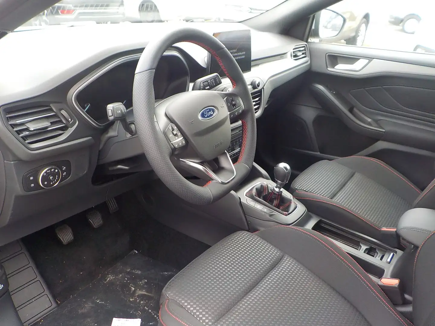 Ford Focus 1.0 EcoBoost ST-Line Style Silber - 2