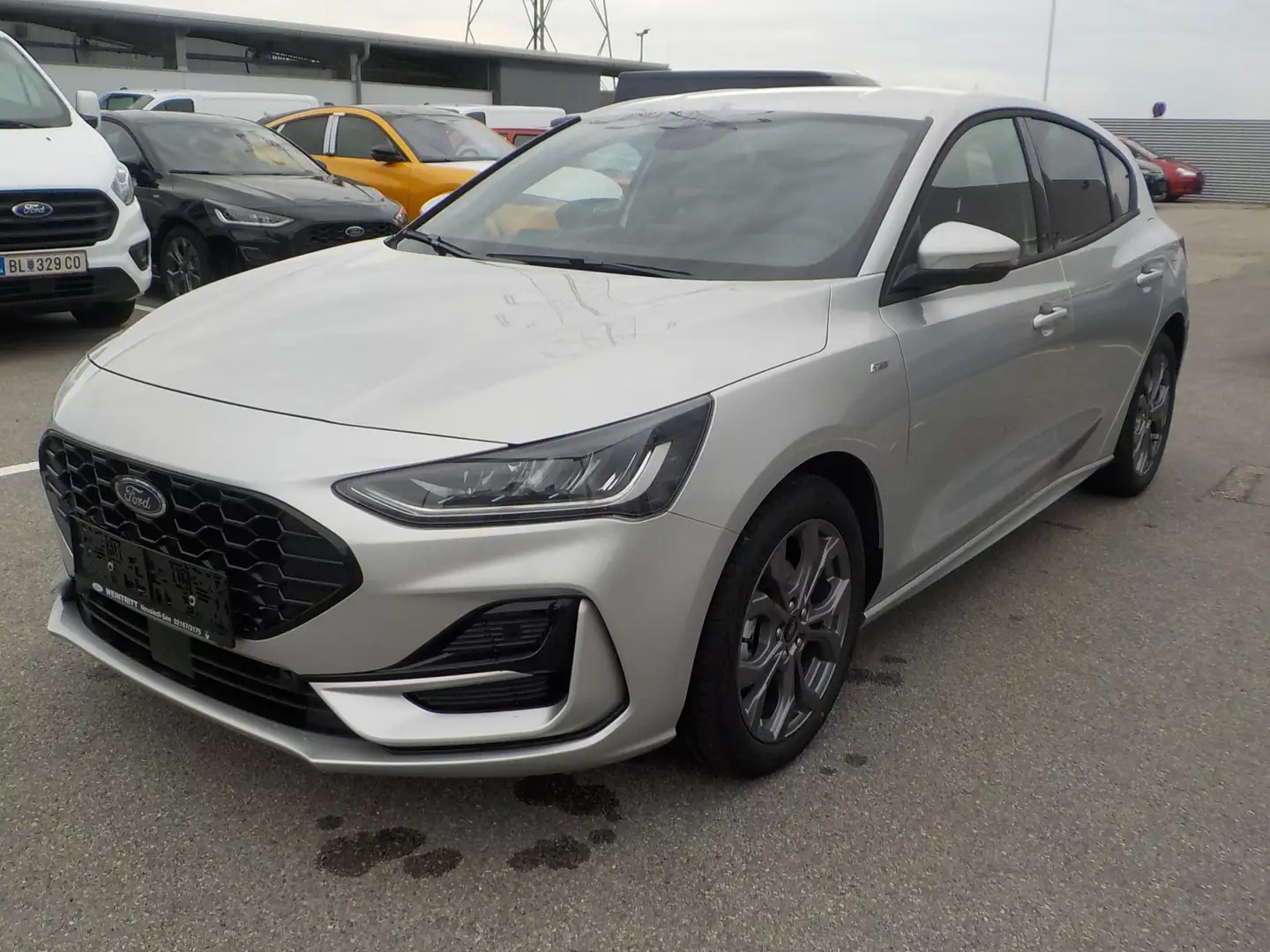 Ford Focus 1.0 EcoBoost ST-Line Style Silber - 1