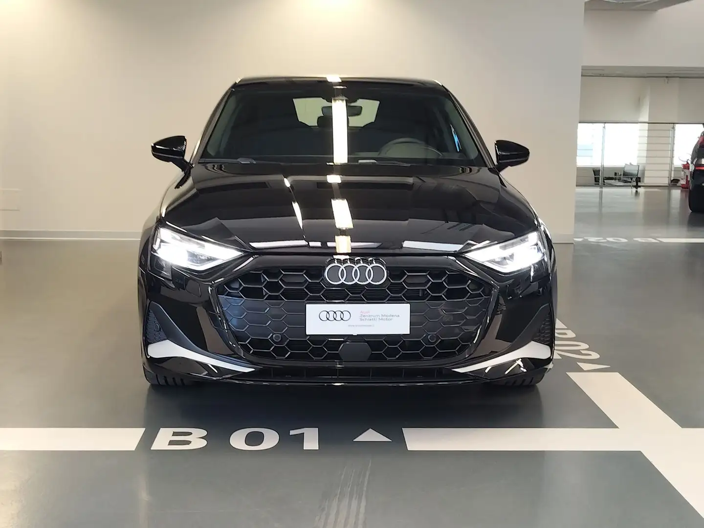 Audi A3 SPB 35 TDI S tronic Business Advanced Zwart - 2