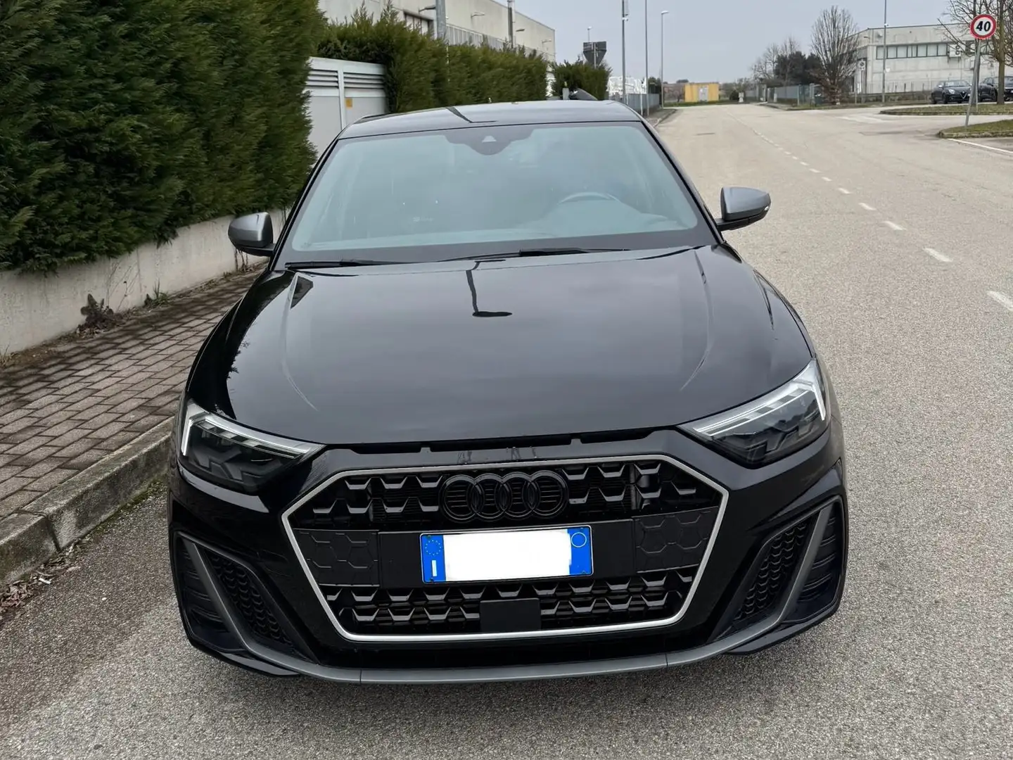 Audi A1 A1 Sportback 40 2.0 tfsi S Line Edition 200cv my20 Nero - 2