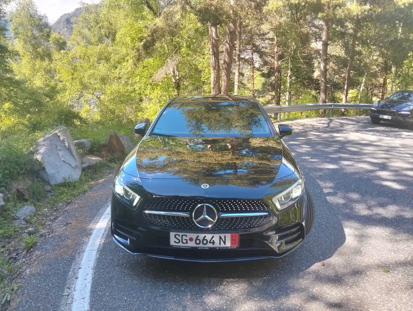 Mercedes-Benz A 250 A 250e  AMG LINE Negro - 1