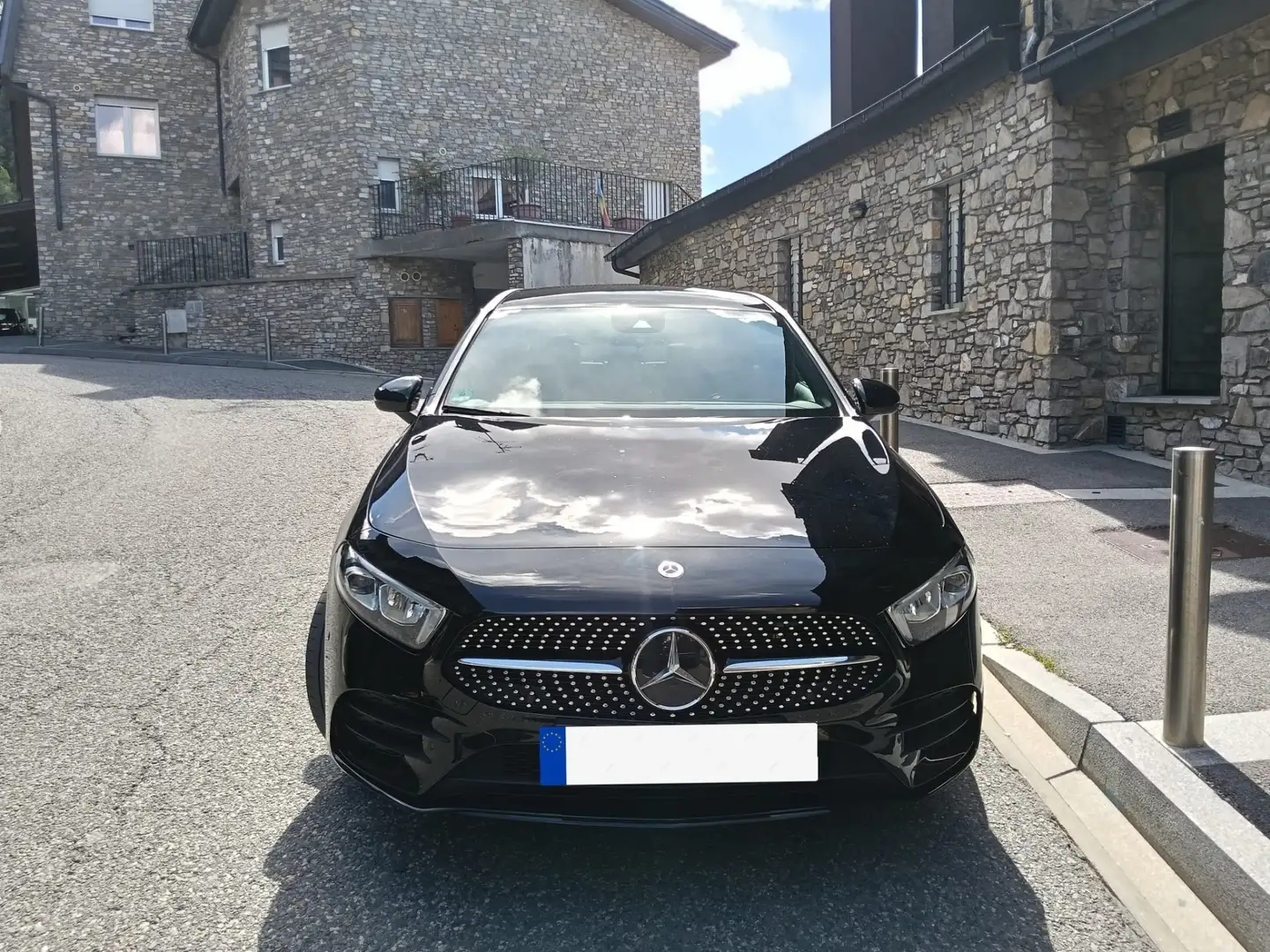 Mercedes-Benz A 250 AMG LINE Berlina URGENTE. Negro - 1
