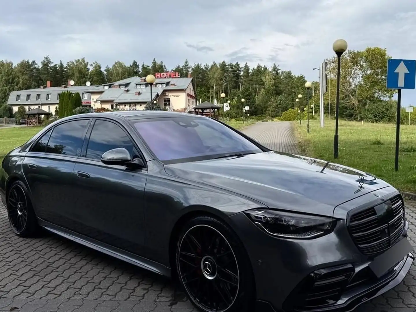 Mercedes-Benz S 400 S 400 d 4Matic L 9G-TRONIC Grau - 1