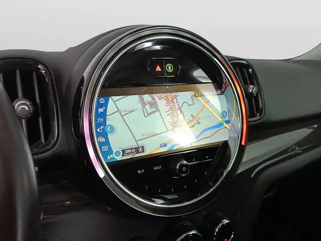 Mini Hatch view 13