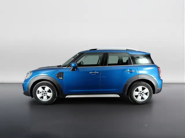 Mini Hatch view 6