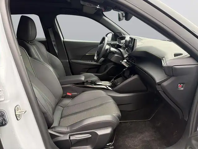 Peugeot 2008 view 13
