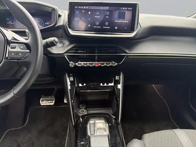Peugeot 2008 view 14