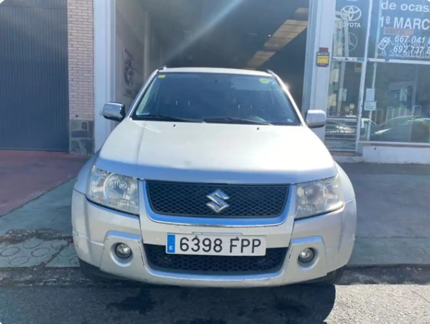 Suzuki Grand Vitara 1.9DDiS JX-A Grau - 2