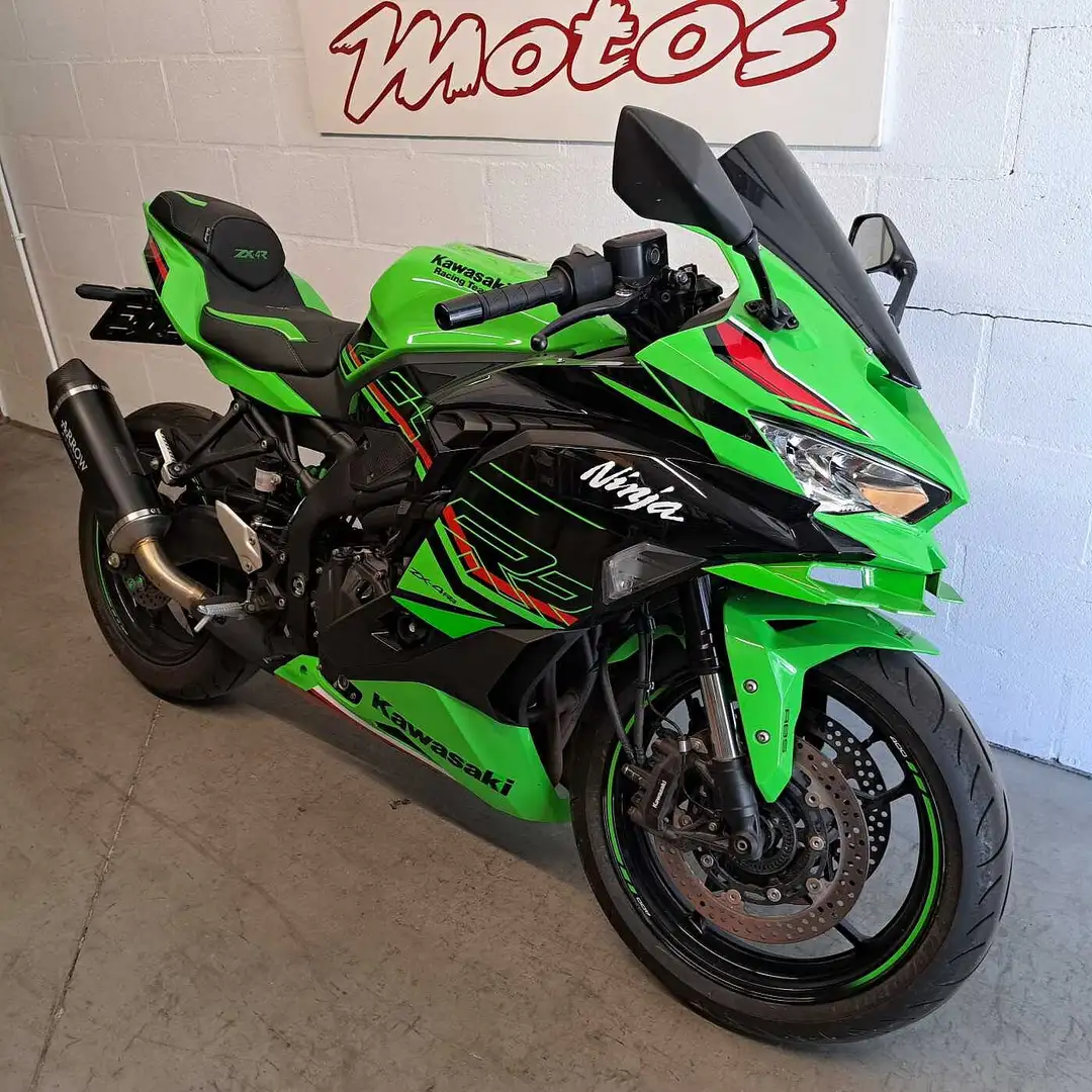 Kawasaki ZX4R Vert - 2