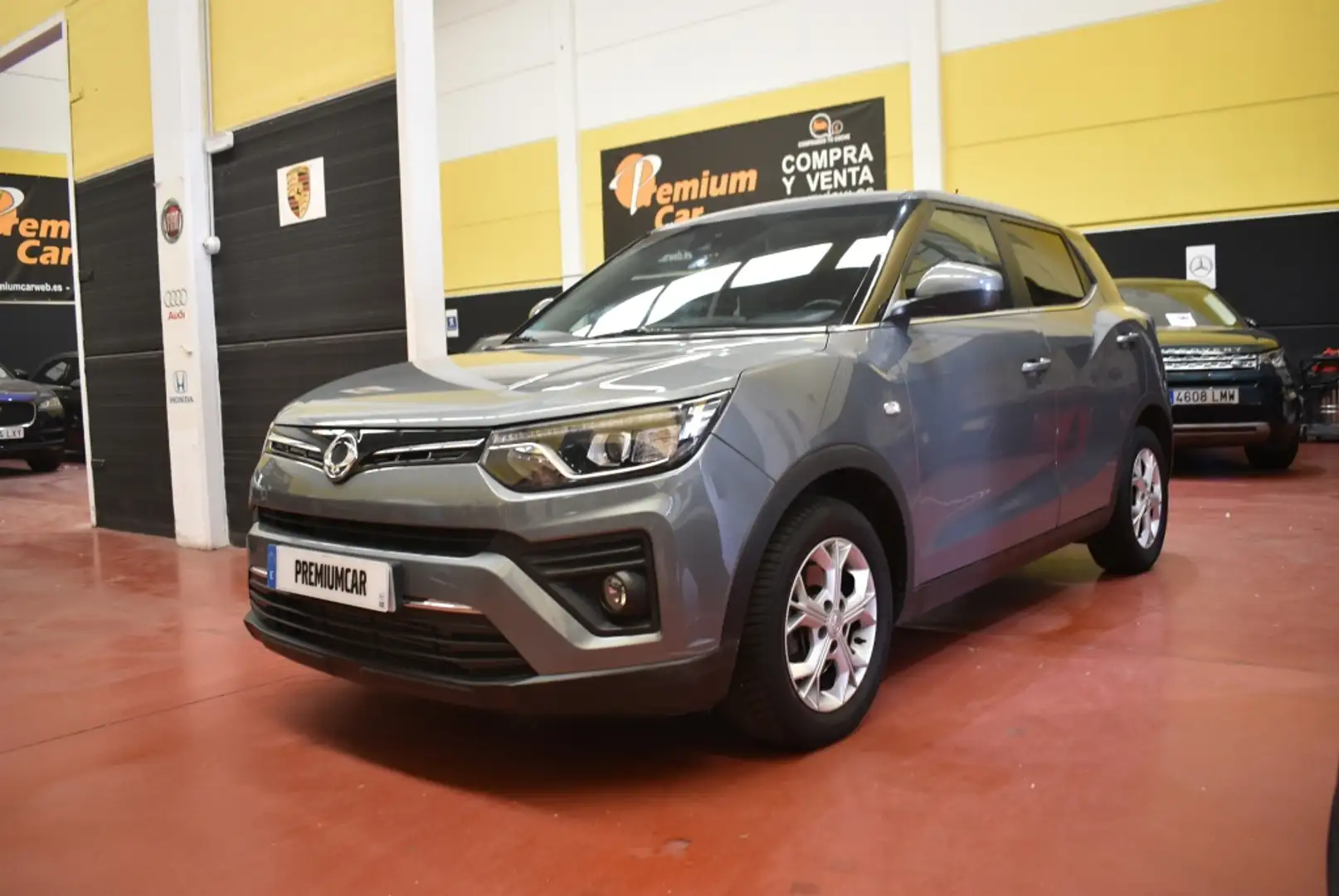 SsangYong Tivoli G12 Line 4x2 Szürke - 1