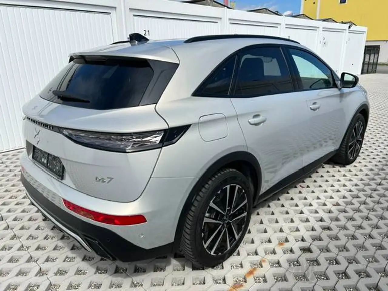 DS Automobiles DS 7 Crossback 2025