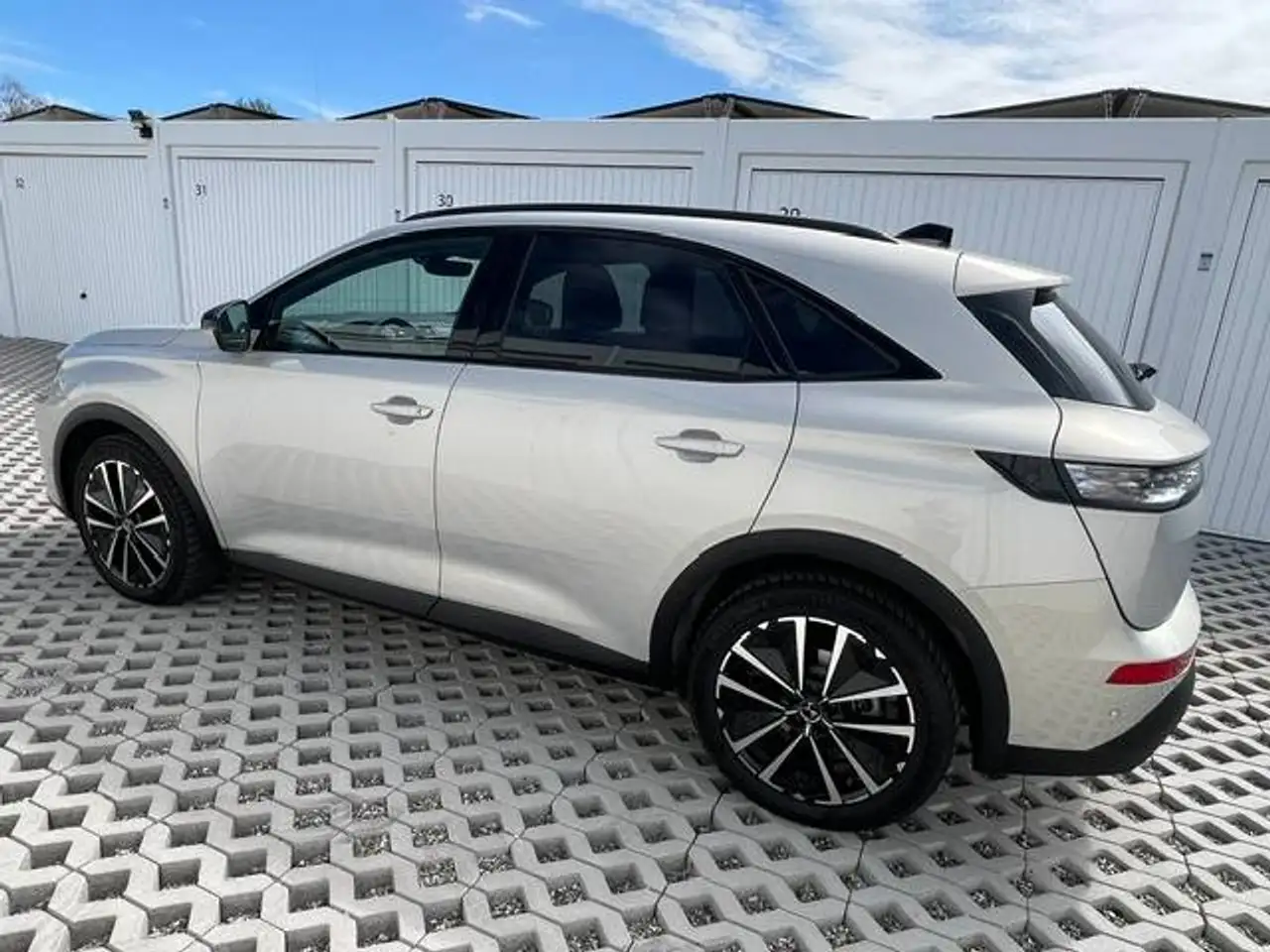 DS Automobiles DS 7 Crossback 2025