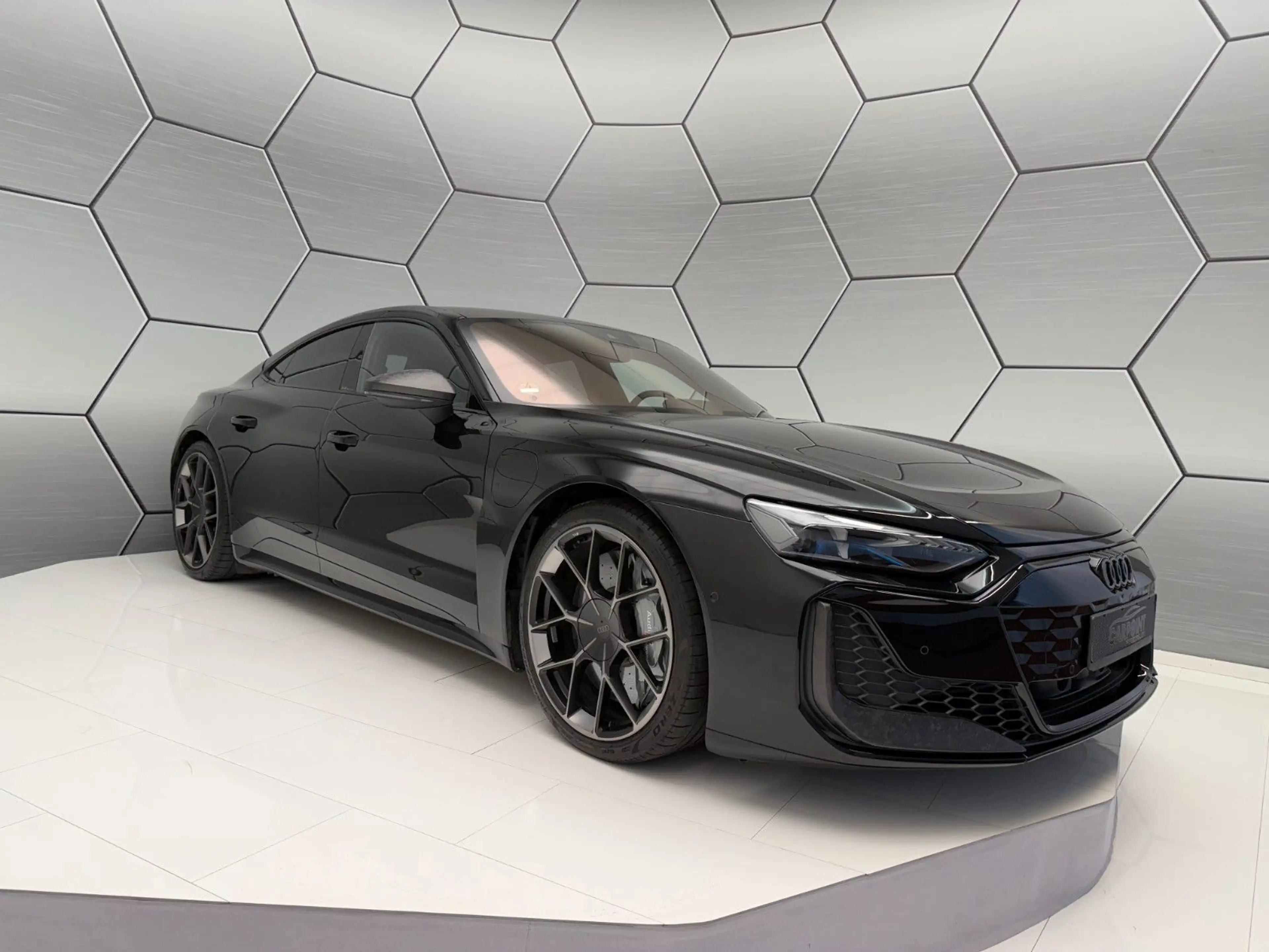 Audi RS e-tron GT performance Carbon Massage Keramik — photo 14