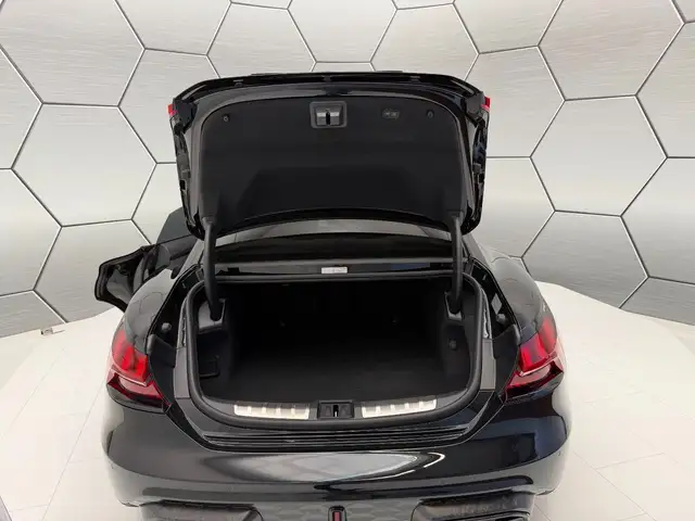 Audi e-tron GT view 6