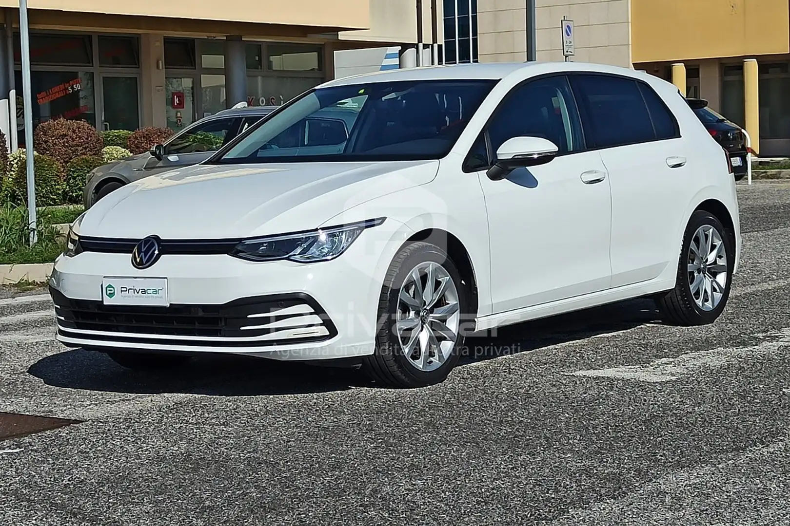 Volkswagen Golf 2.0 TDI 150 CV DSG SCR Life KM CERTIFICATI Bianco - 1