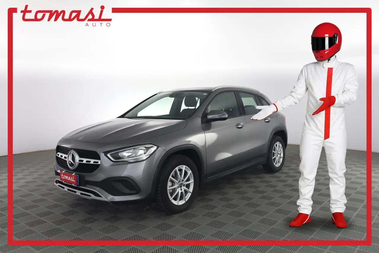 Mercedes-Benz GLA 200
