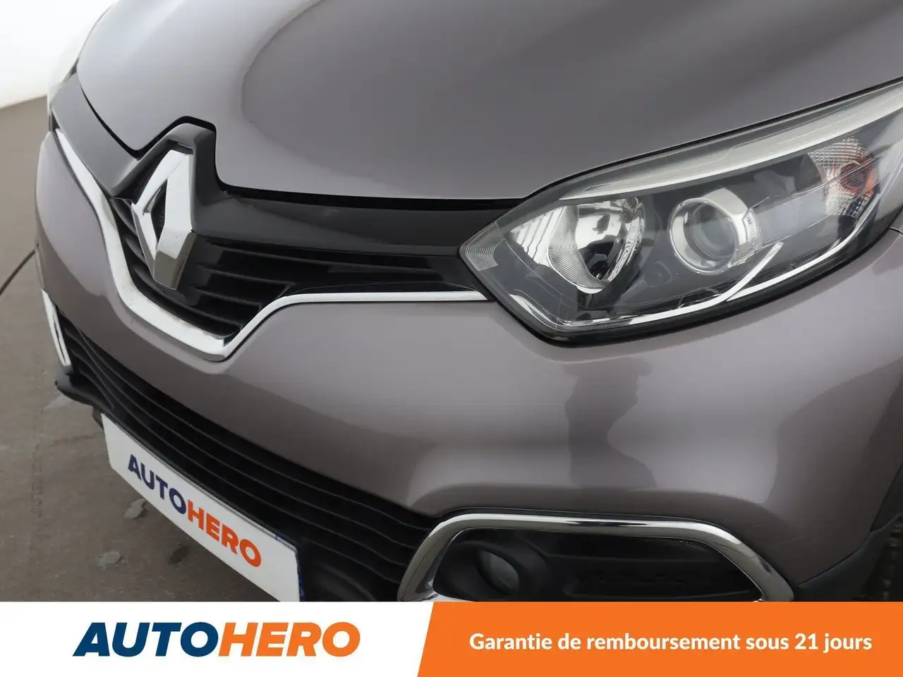 Renault Captur — photo 26