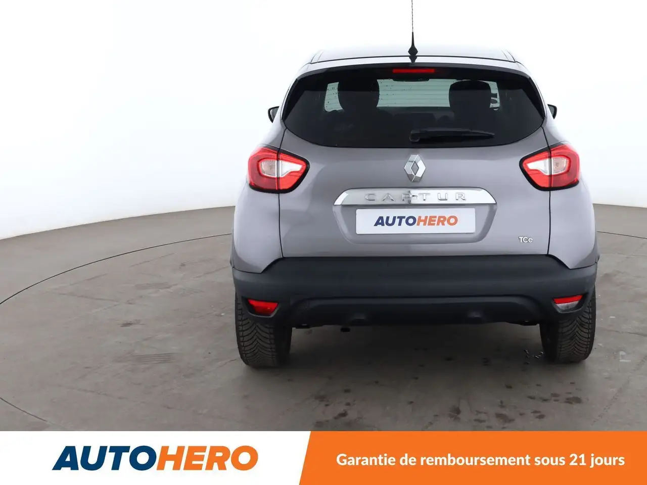 Renault Captur — photo 5