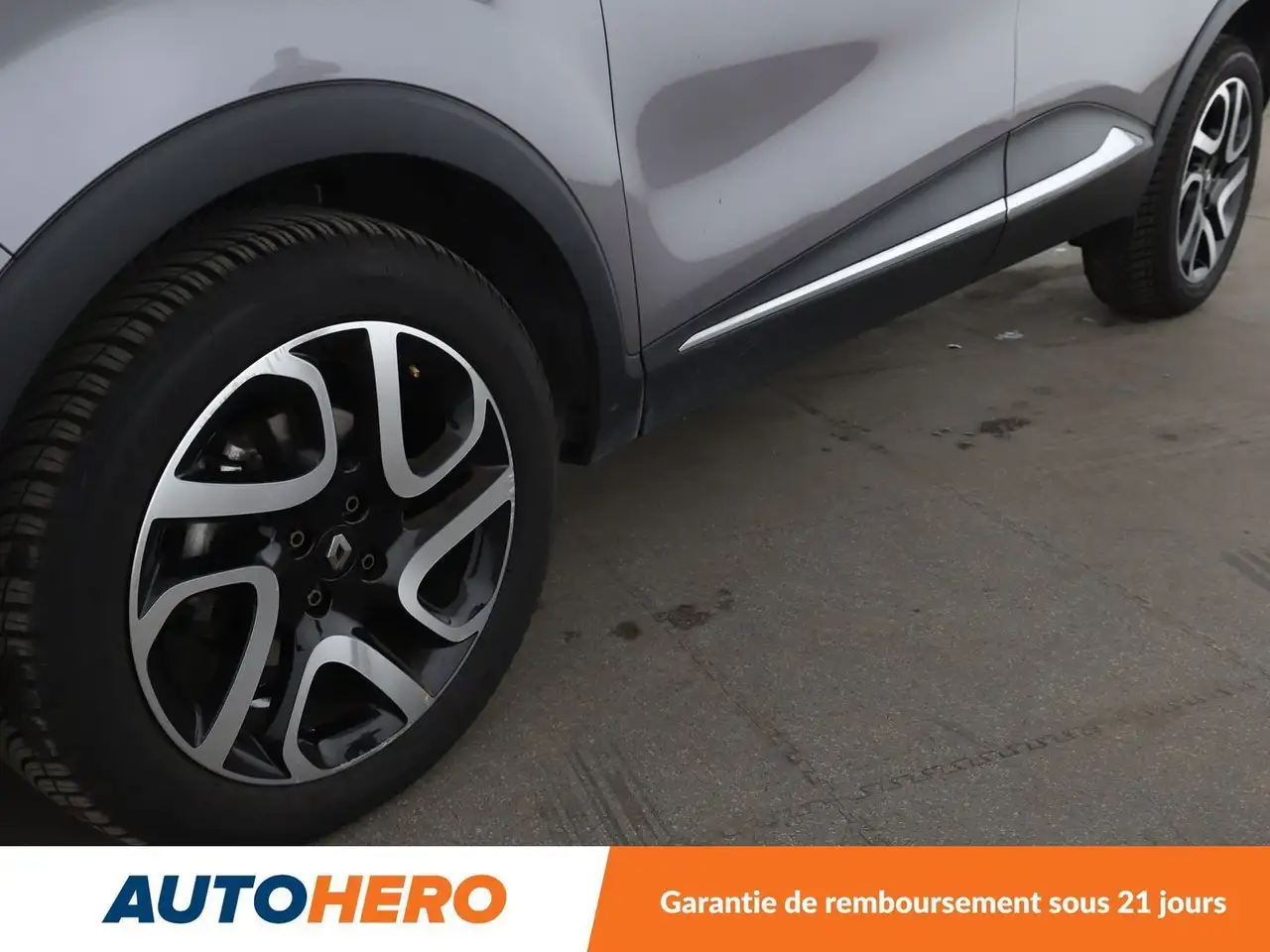 Renault Captur — photo 27