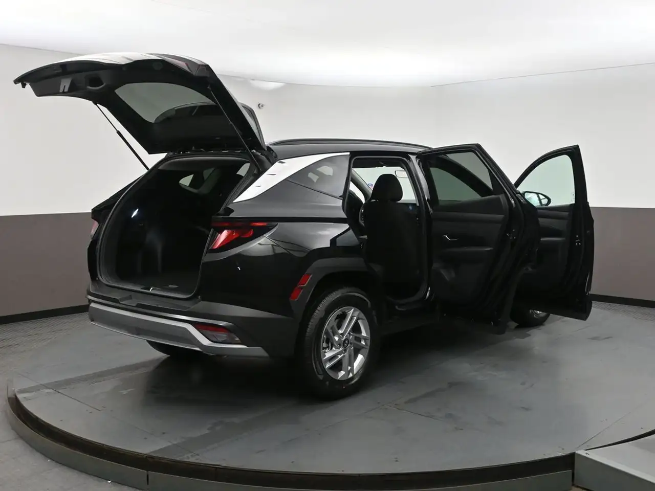 Hyundai TUCSON снимка Hyundai TUCSON