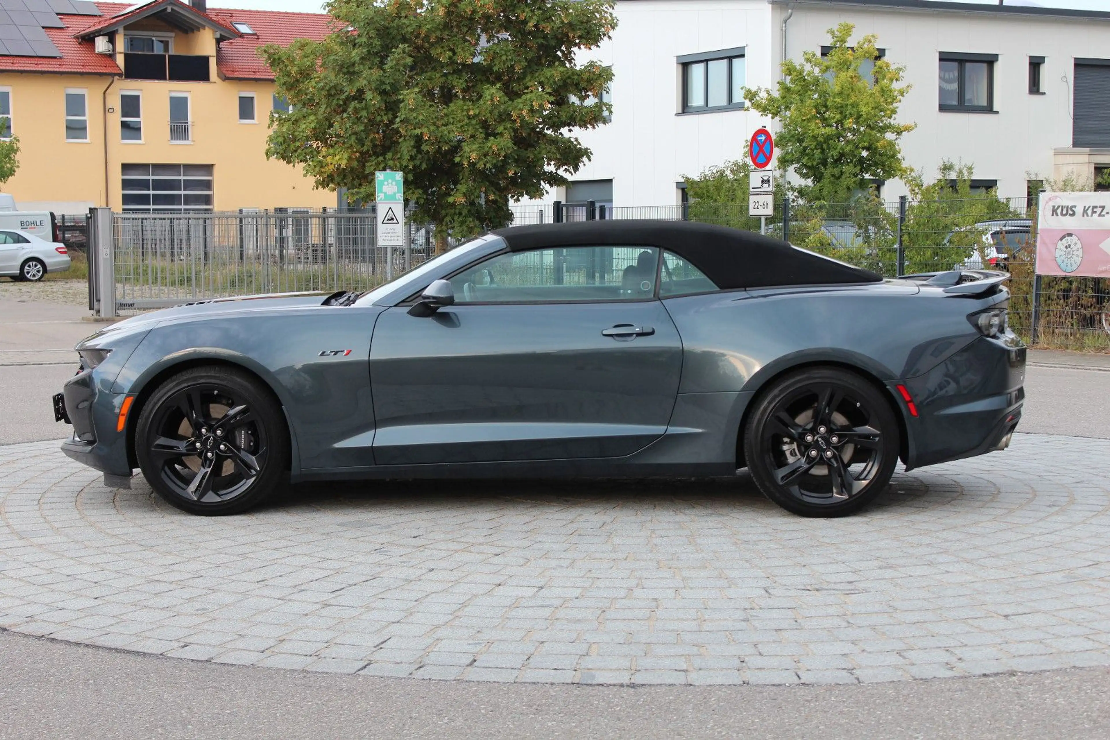 Chevrolet Camaro LT1 Cabrio SS — photo 8
