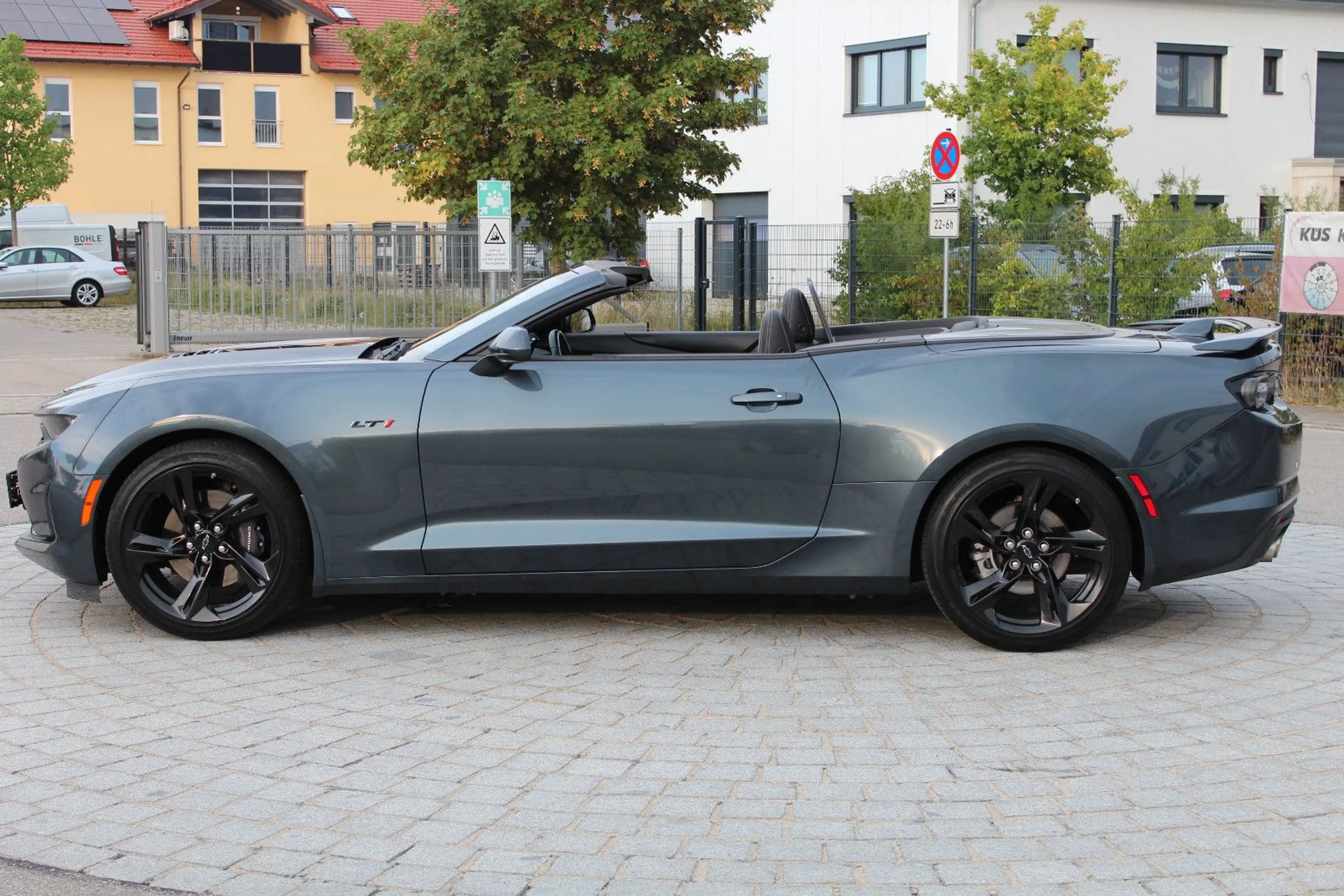 Chevrolet Camaro LT1 Cabrio SS — photo 9