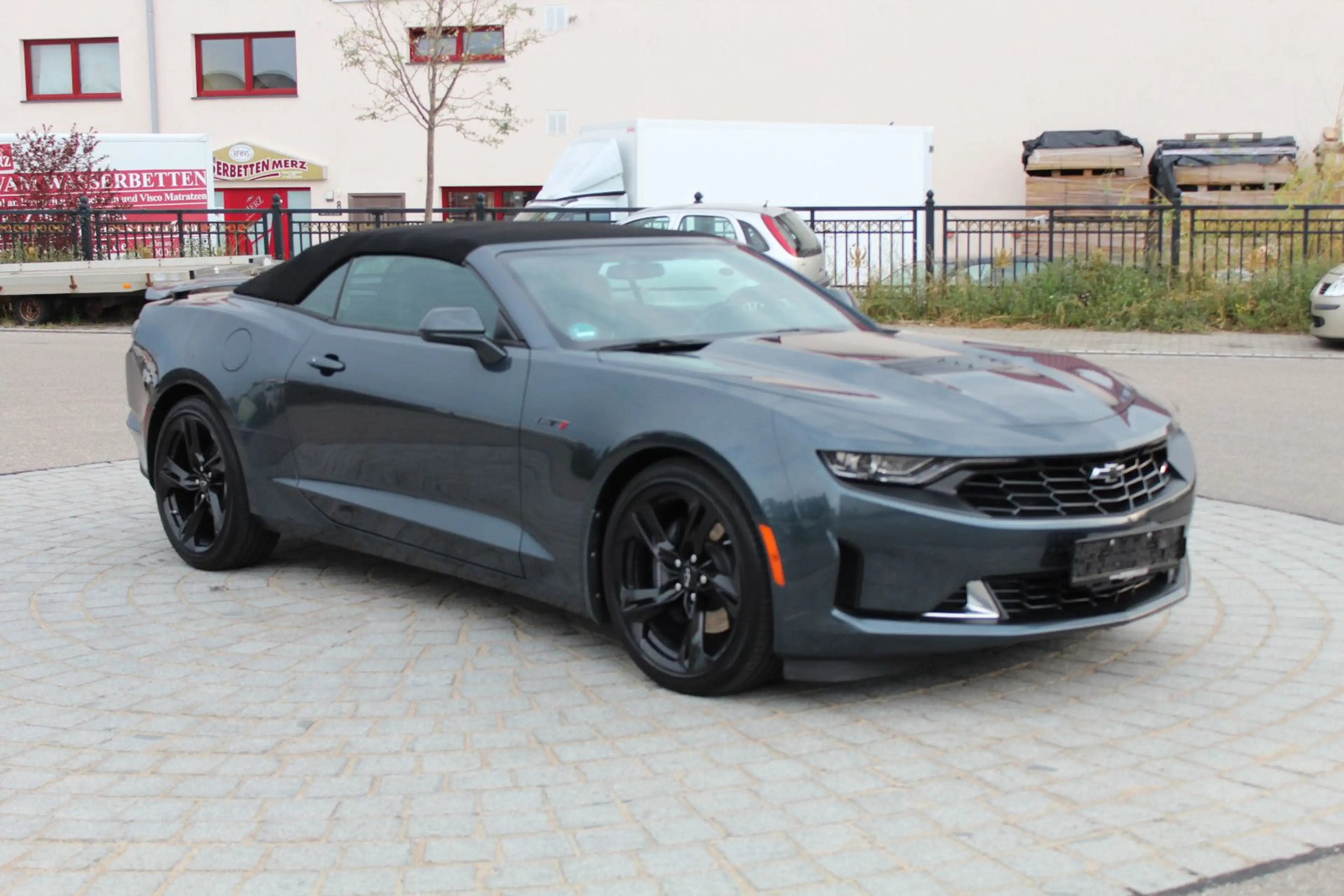 Chevrolet Camaro LT1 Cabrio SS — photo 3