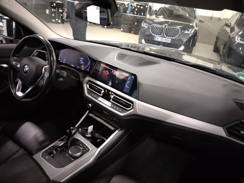 BMW 318 d Touring aut. ~Live Cockpit pro. ~LED ~AHK — photo 4