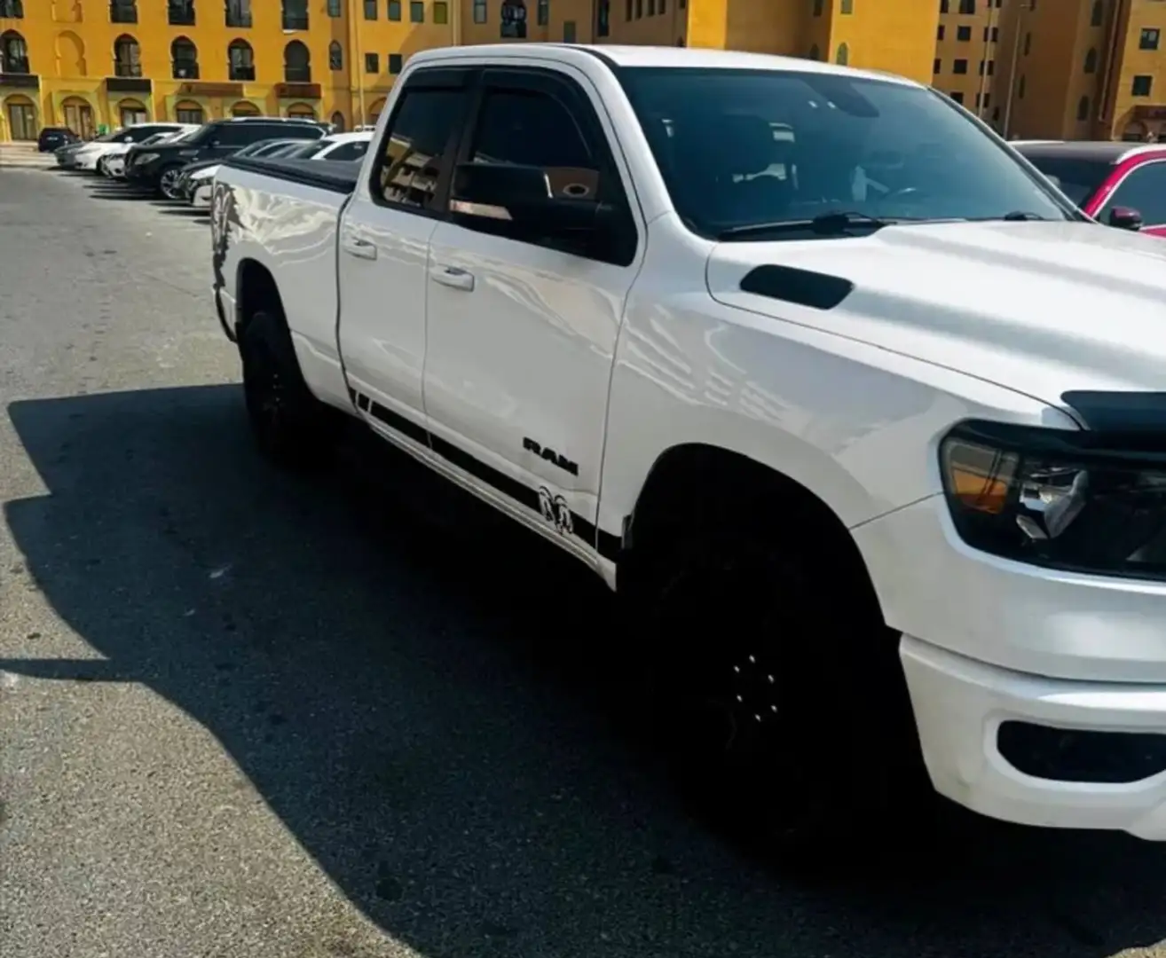 Dodge RAM Ram 1500 5.7 V8 BIG HORNE HEMI Blanc - 2