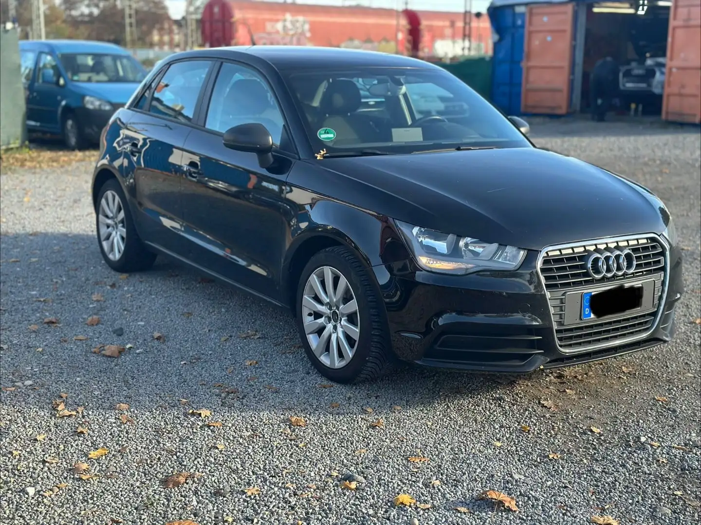 Audi A1 Sportback attraction*1,2 86PS*NAVI*PDC* Schwarz - 1