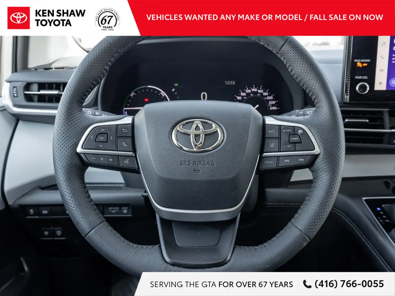 Toyota Sienna снимка Toyota Sienna