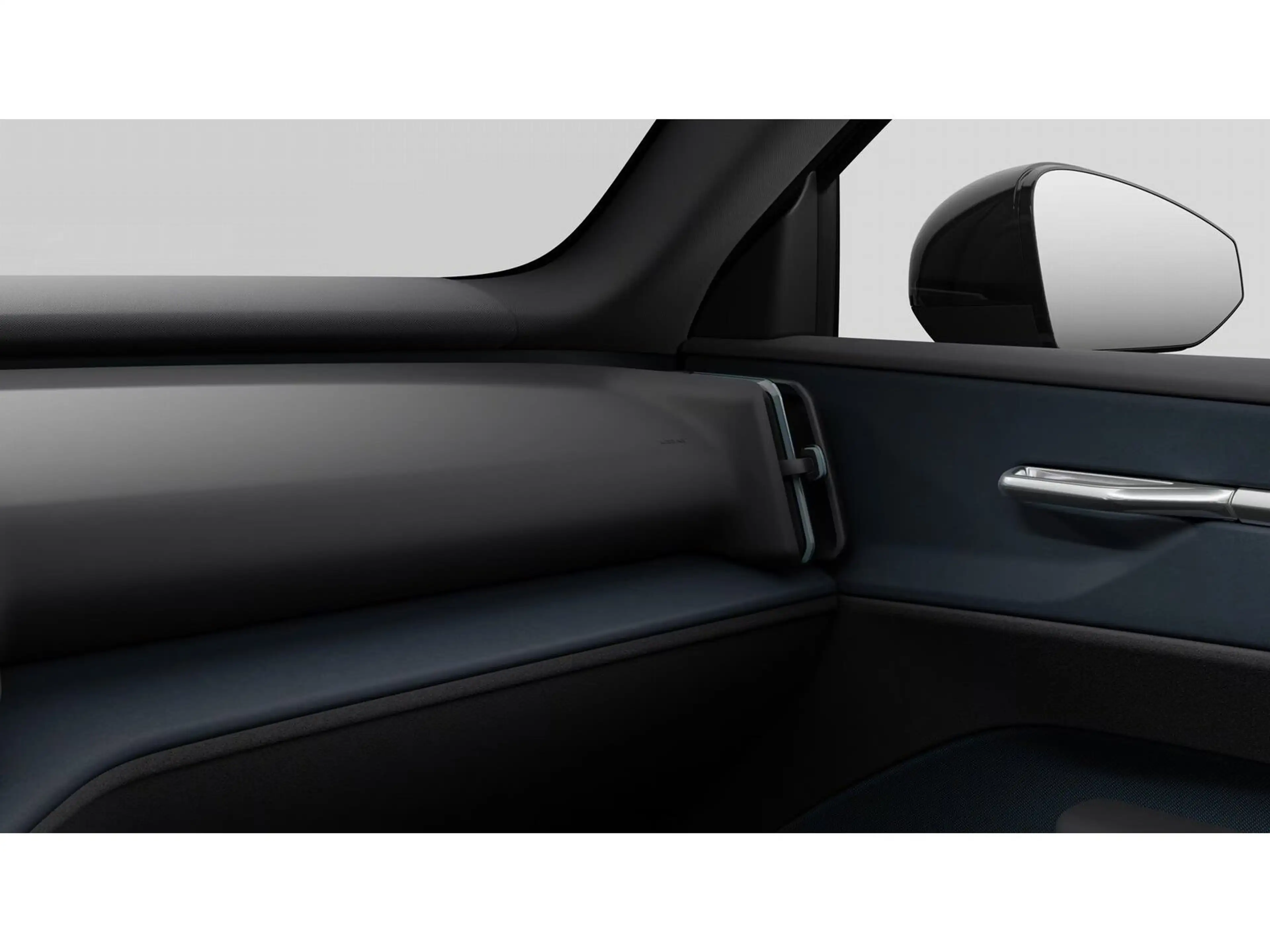 Volvo EX30 P5 Extended Range Ultra Black Edition — photo 13