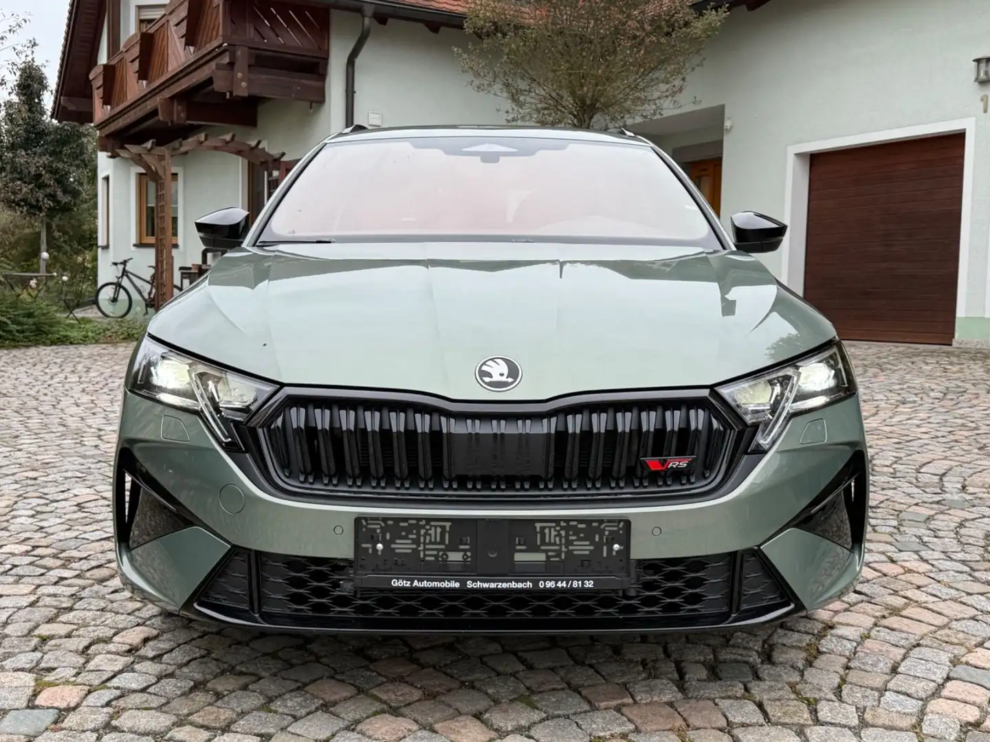 Skoda Octavia Combi 2.0 TSI DSG RS /Navi /ACC /Matrix Vert - 2