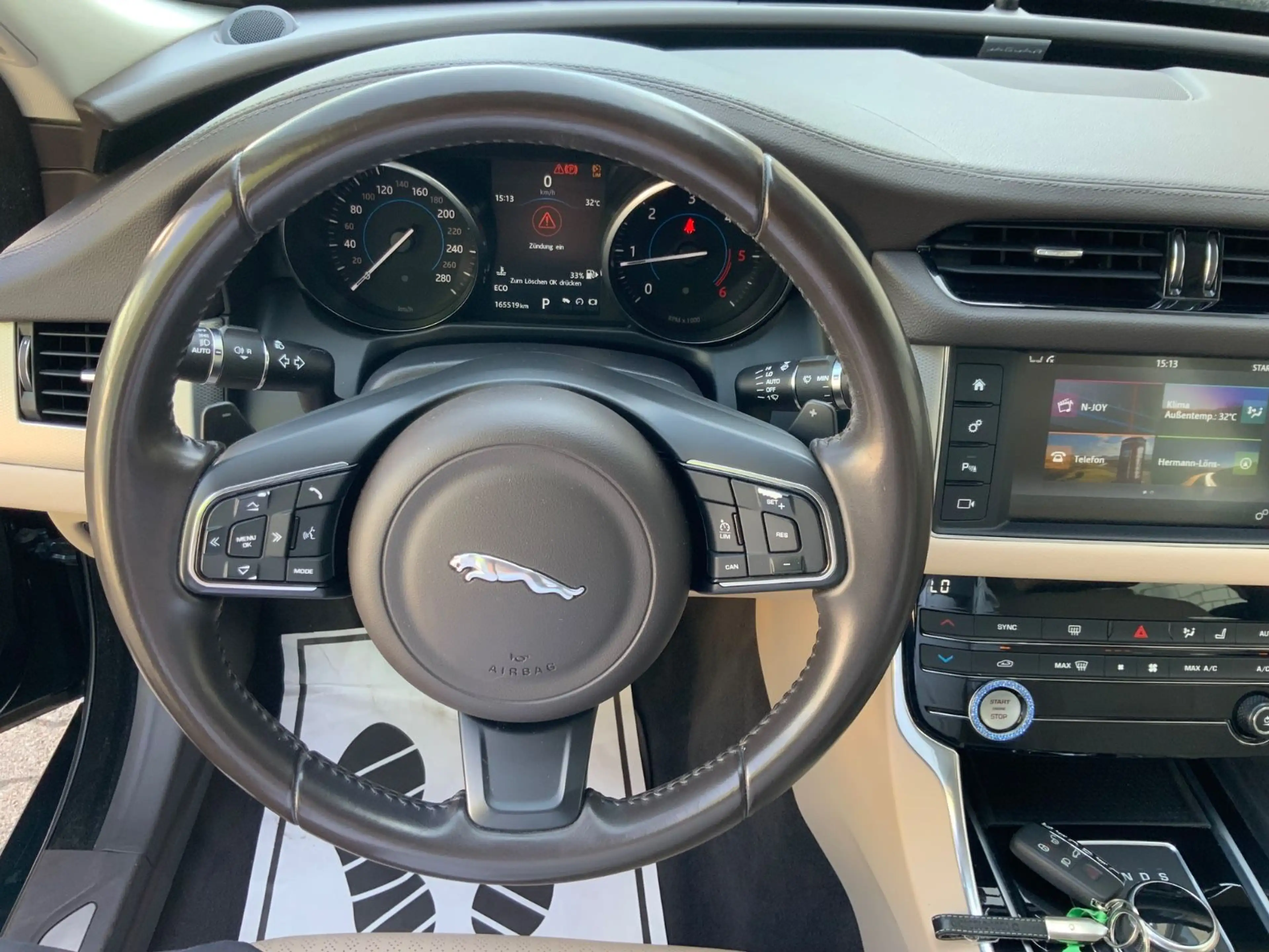 Jaguar XF Prestige Jaguar S-Heft//BritishRacingGreen — photo 15
