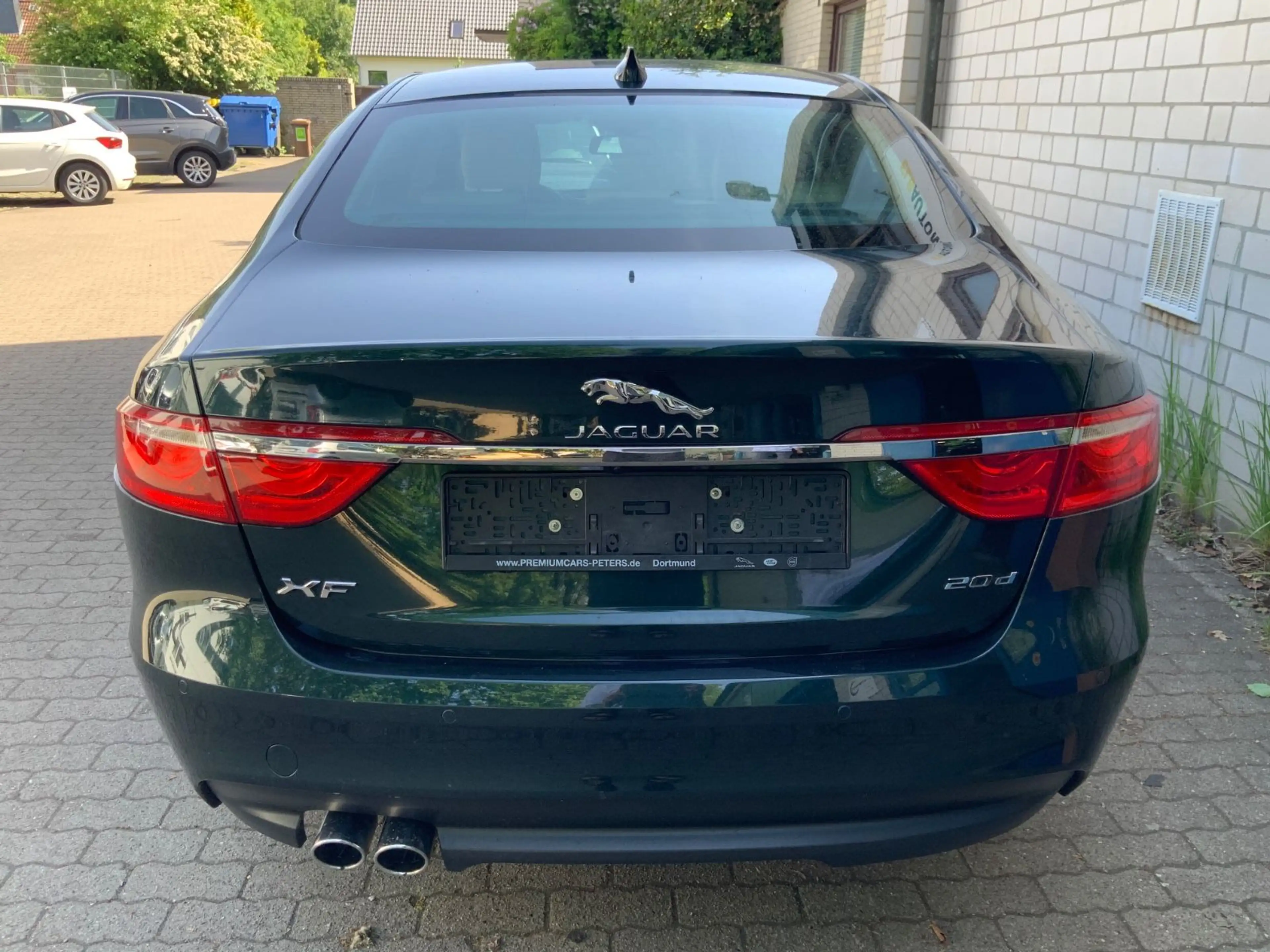Jaguar XF Prestige Jaguar S-Heft//BritishRacingGreen — photo 10