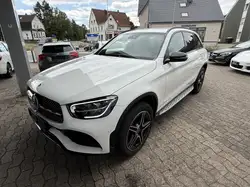 Mercedes-Benz GLC 300 e 4Matic Hybrid AMG LINE Kamera LED AHK