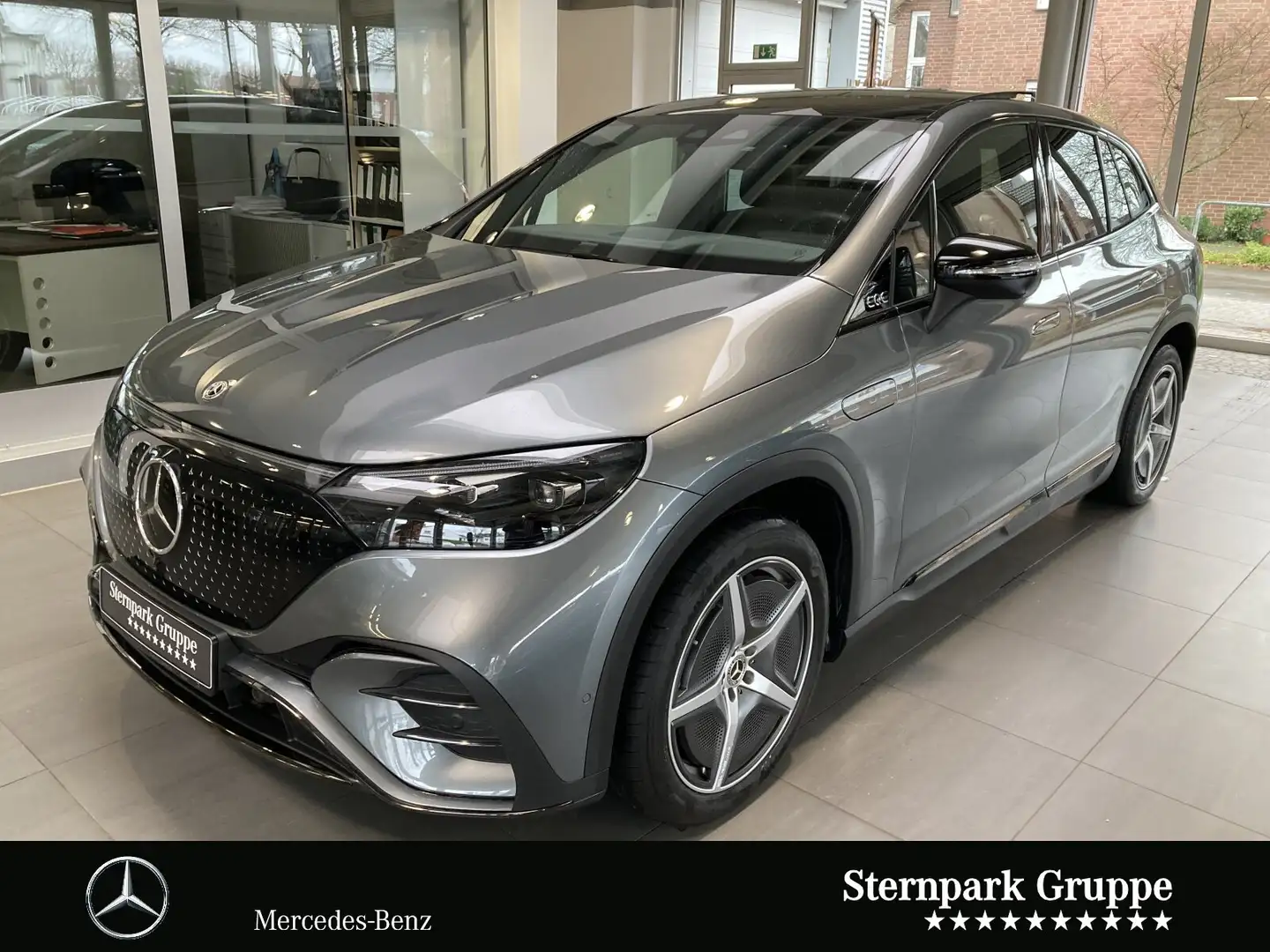 Mercedes-Benz EQE SUV EQE 300 SUV AMG HAL,HUD,AHK,Night,Distr,Pano,DiG Grau - 2