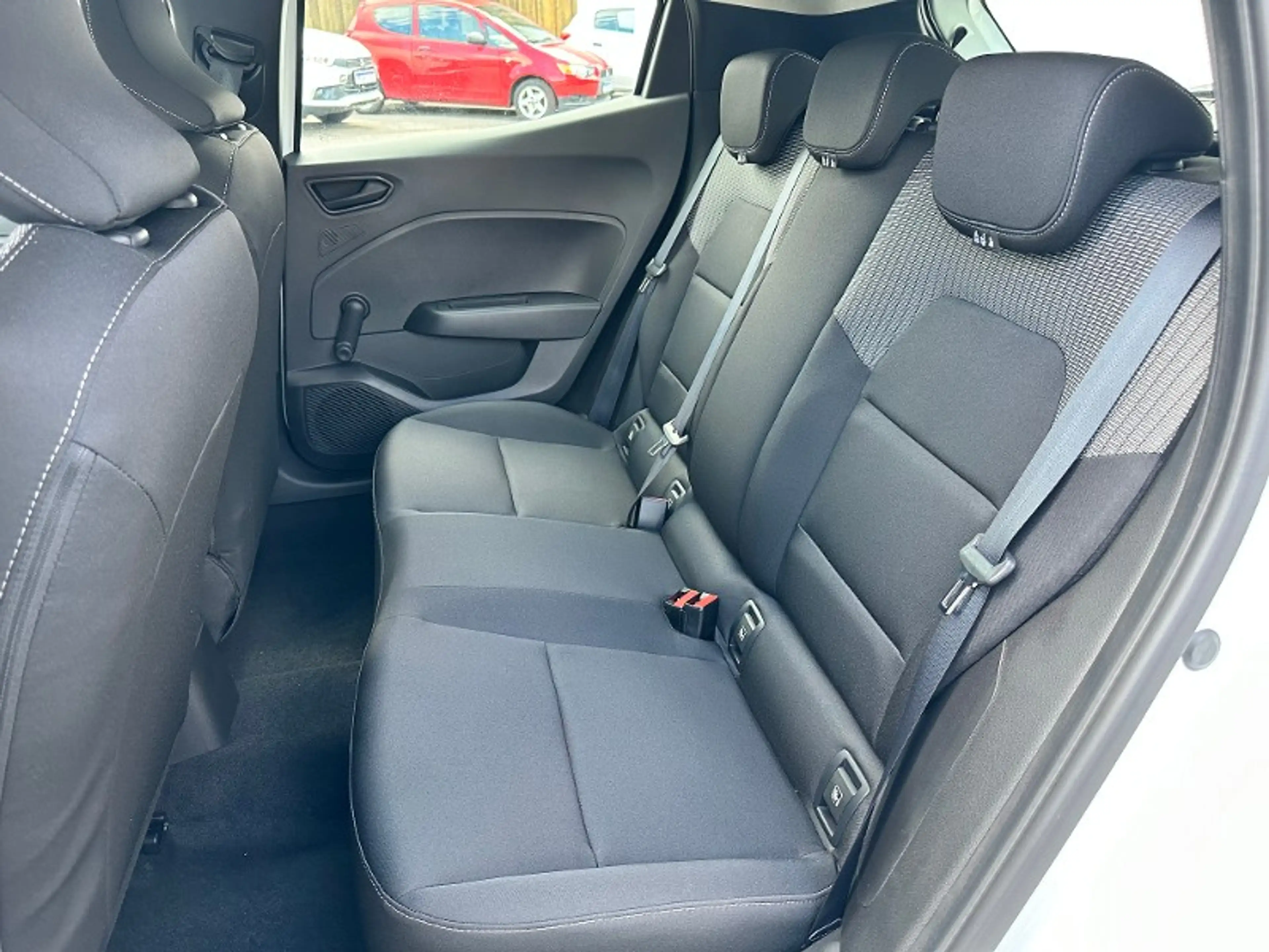 Mitsubishi Colt BASIS 1.0 Benziner 5-Gang — photo 3
