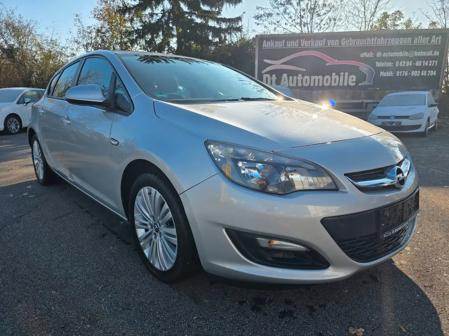 Opel Astra J Lim. 5-trg. Active/Tüv-Neu/1Hand Silber - 1