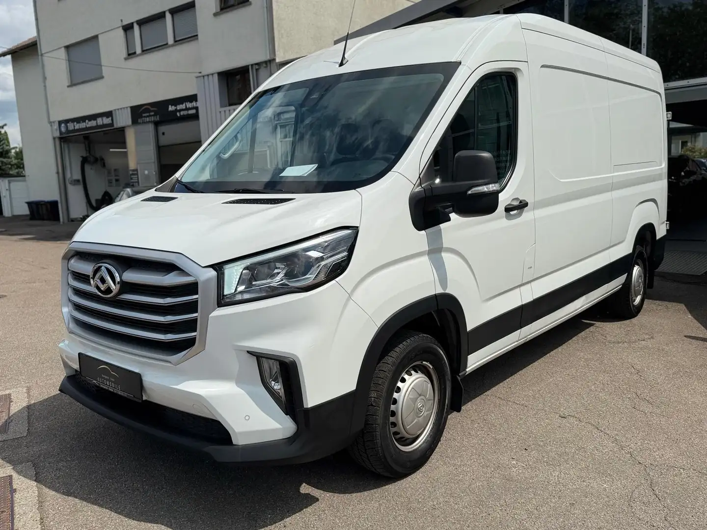 Maxus Deliver 9 L3H2 Luxury 2.0 TDCi LED TEMPOM CARPL Blanco - 2
