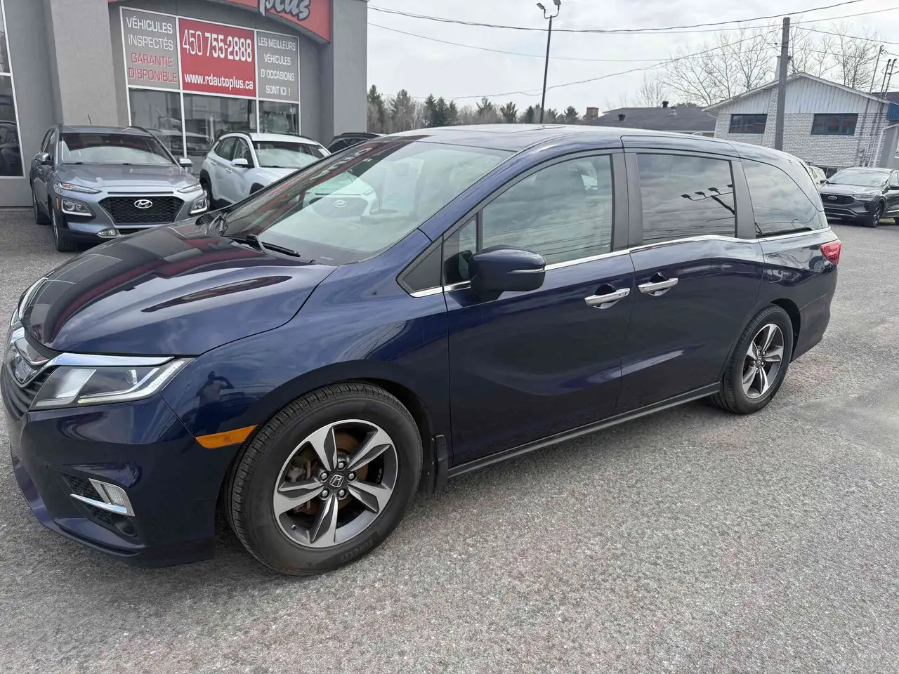 Honda Odyssey снимка Honda Odyssey