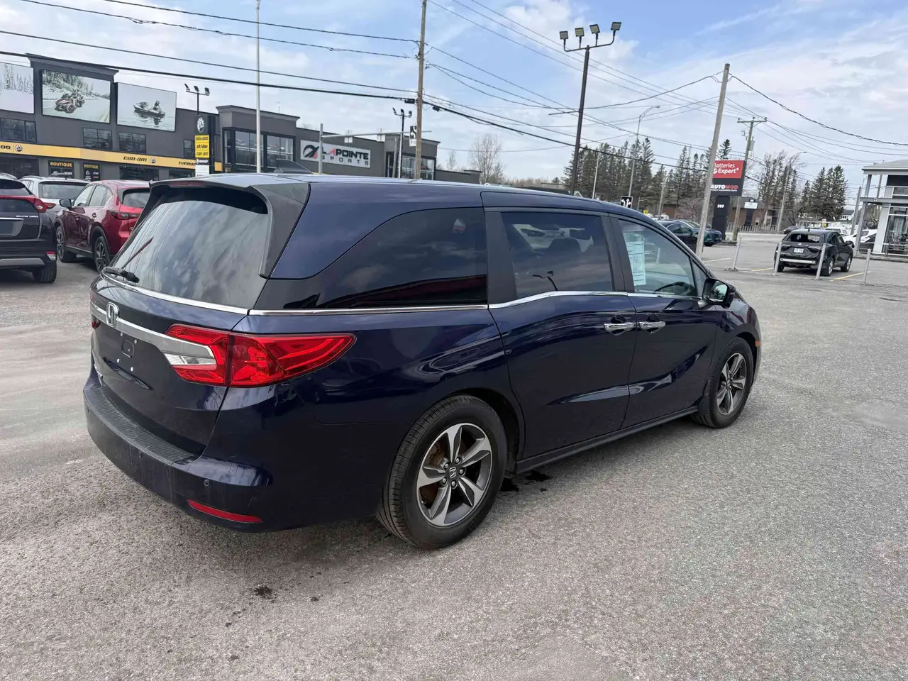 Honda Odyssey снимка Honda Odyssey