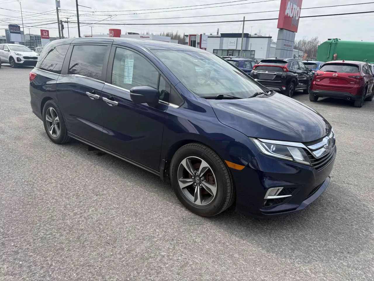 Honda Odyssey снимка Honda Odyssey