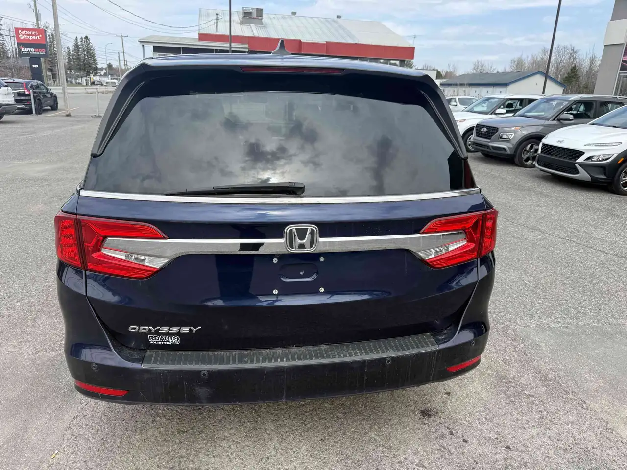 Honda Odyssey снимка Honda Odyssey