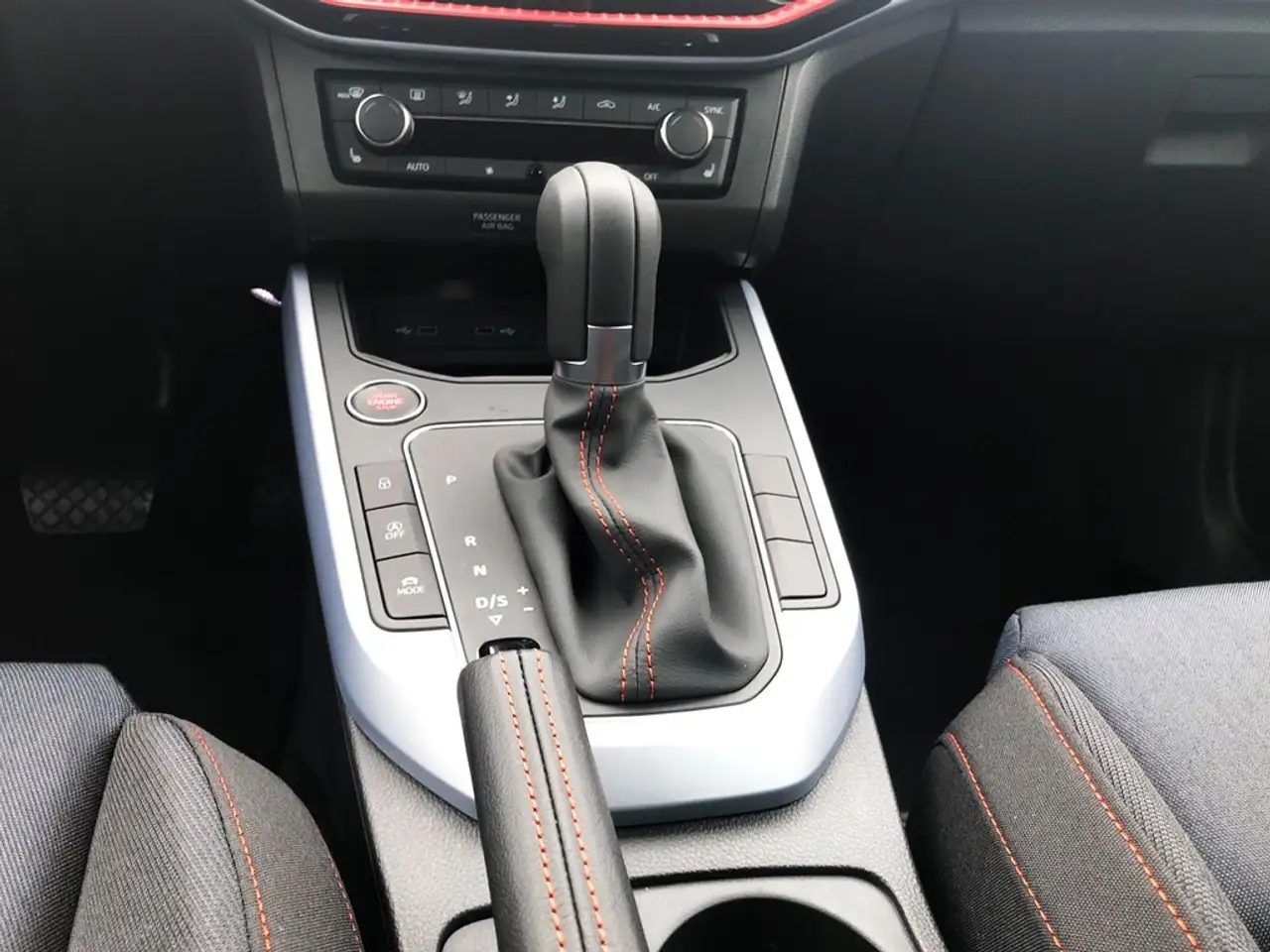 SEAT Arona 1.0 TSI DSG FR LED*NAV*SHZ*ACC*PDC*KAMERA*VIRTU... 15