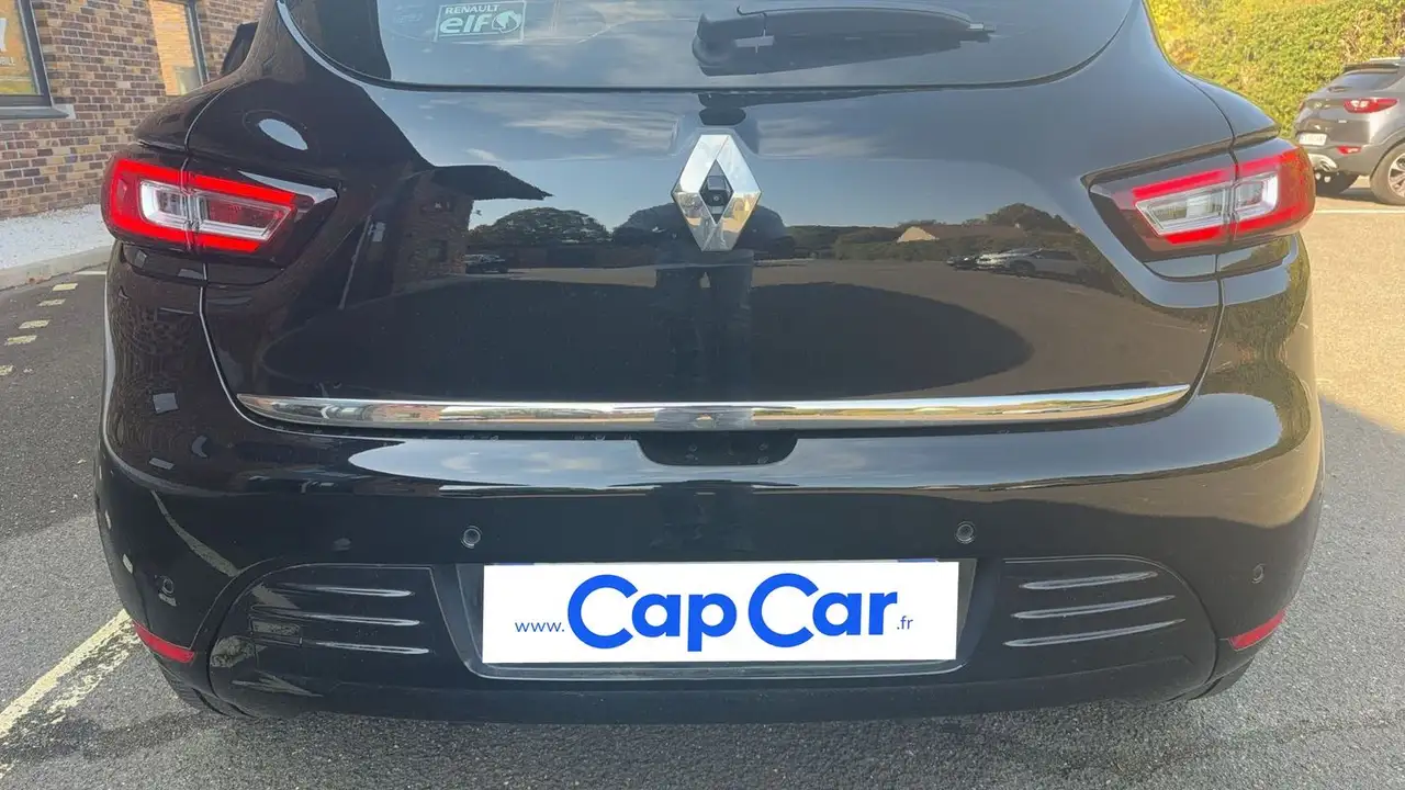 Renault Clio Citadine 5 portes — photo 21