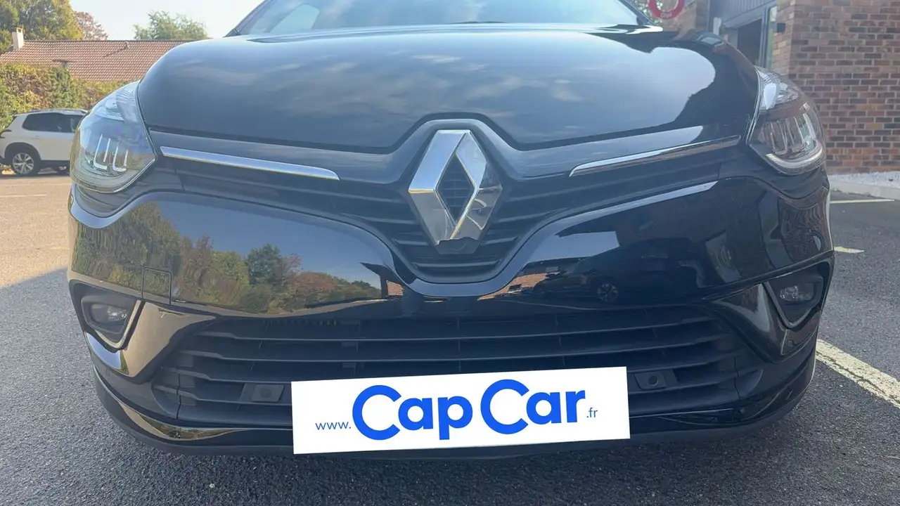 Renault Clio Citadine 5 portes — photo 20