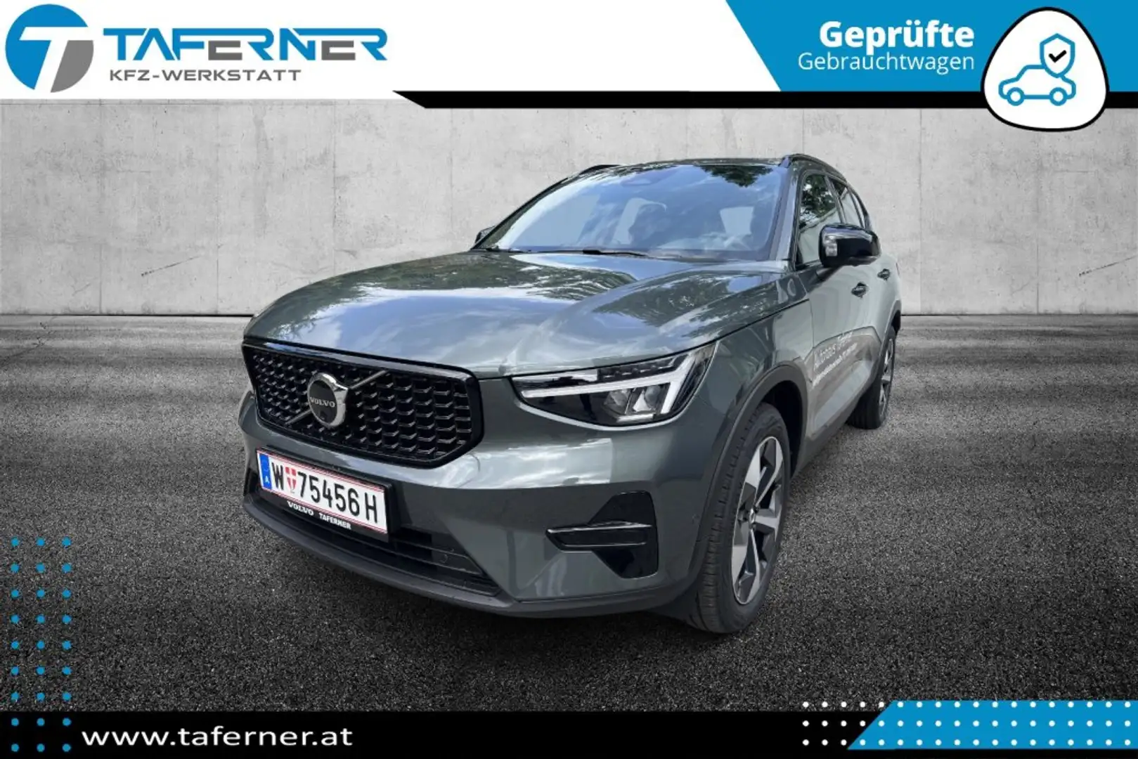 Volvo XC40 B3 A Plus Dark Grün - 1