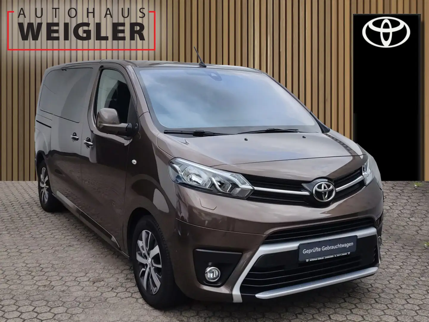 Toyota Proace Verso 2.0  L1 Team Deutschland Pano Brun - 2