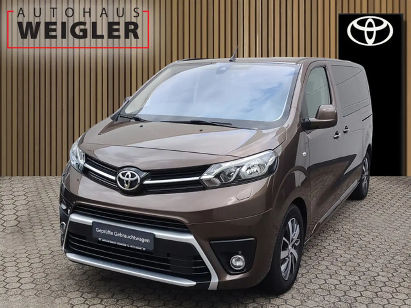 Toyota Proace Verso 2.0  L1 Team Deutschland Pano Brun - 1